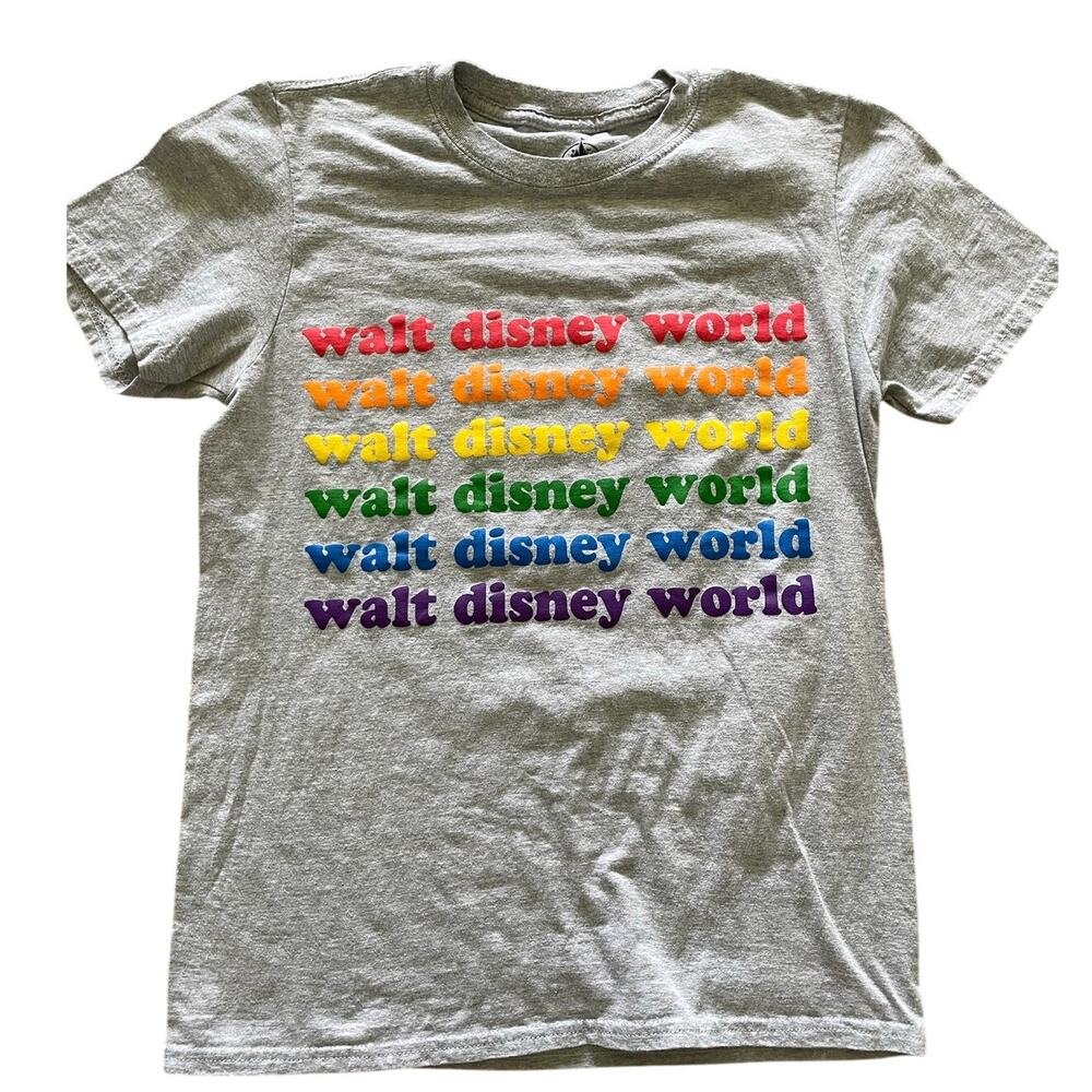 Walt Disney Parks Pride Magic Kingdom Epcot Gray T-Shirt size S